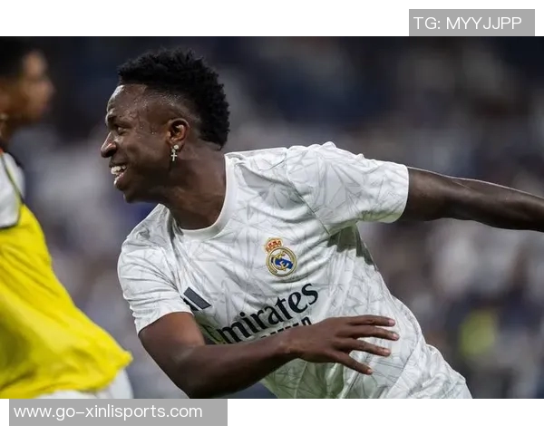 美国足球明星的辉煌历程与对全球足球的深远影响分析